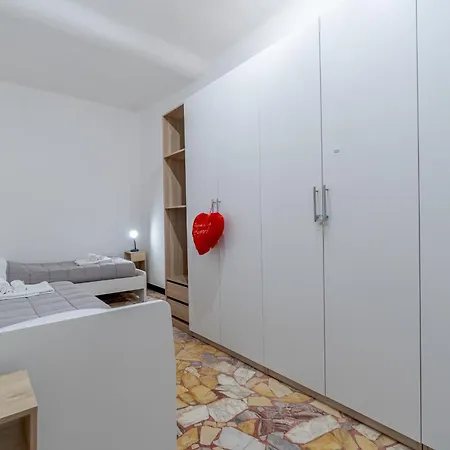 Appartamento Porto Antico Functional & Roomy Flat