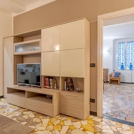 Apartment Porto Antico Functional & Roomy Flat Genoa