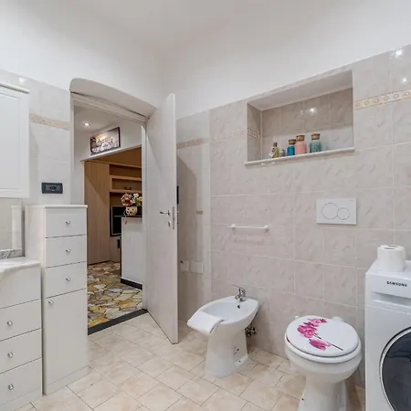Apartment Porto Antico Functional & Roomy Flat *
