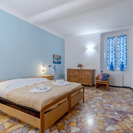 Apartment Porto Antico Functional & Roomy Flat Genoa