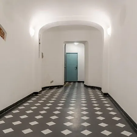Porto Antico Functional & Roomy Flat Apartment *
